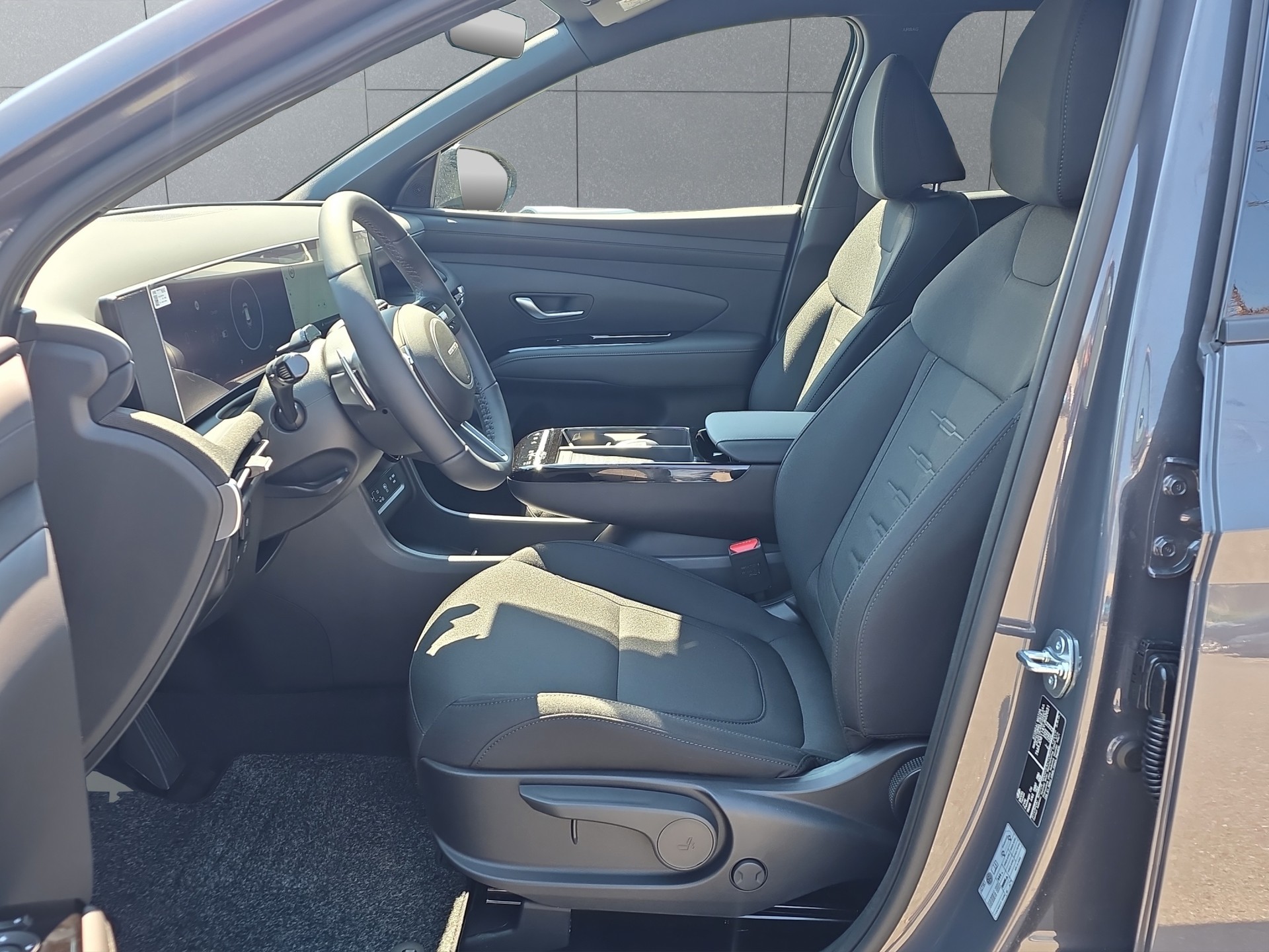 HYUNDAI Tucson 1.6 T-GDi HEV Origo Blackline 4WD-image-7