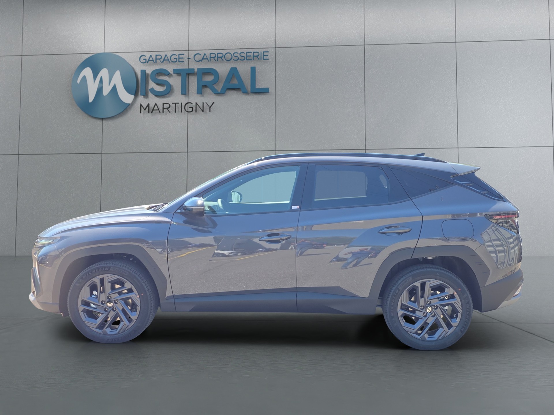 HYUNDAI Tucson 1.6 T-GDi HEV Origo Blackline 4WD-image-16