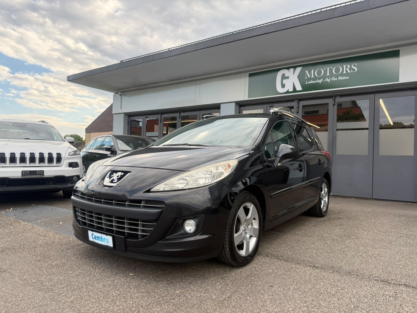 PEUGEOT 207 SW 1.6 HDI Allure-image-0