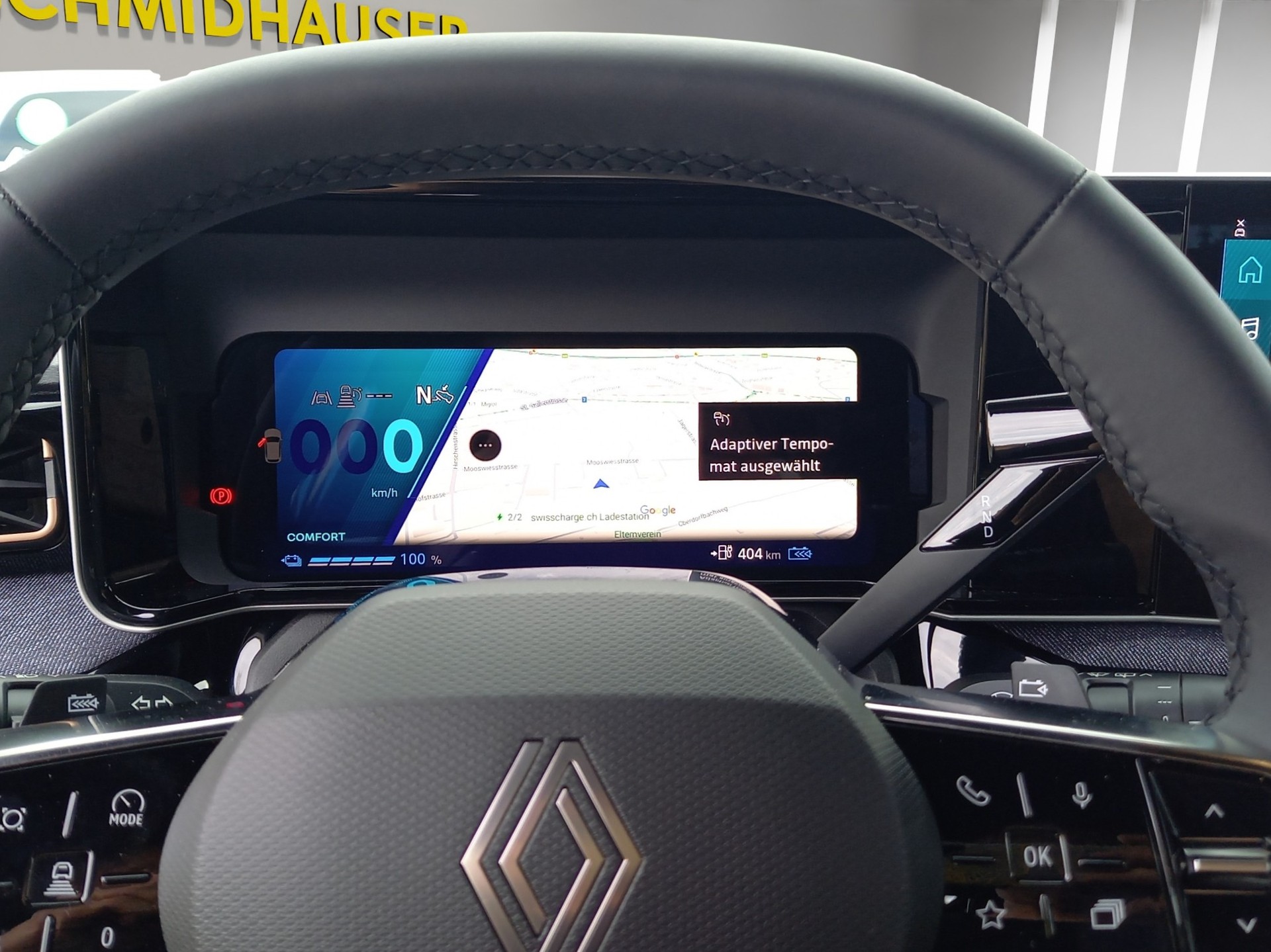 RENAULT R4 E-Tech Comfort Range techno-image-10