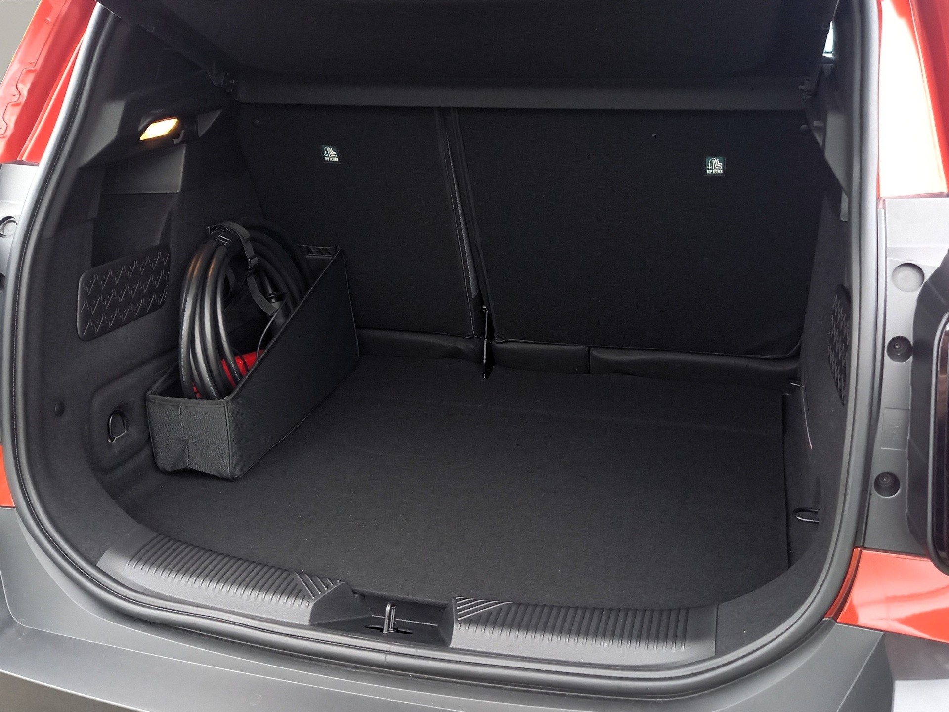 RENAULT R4 E-Tech Comfort Range techno-image-15