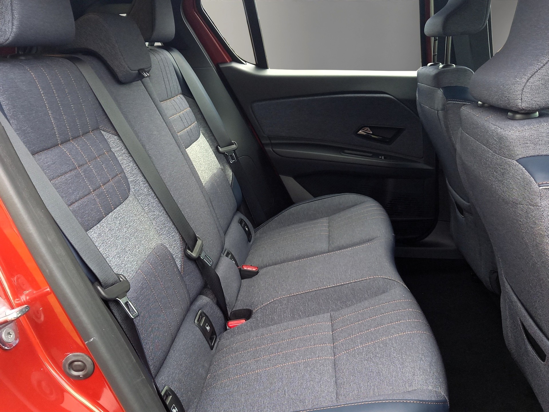 RENAULT R4 E-Tech Comfort Range techno-image-14