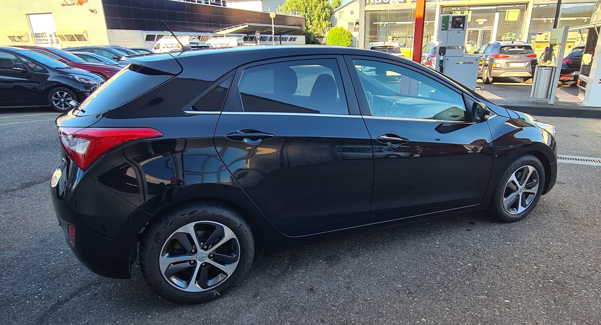 HYUNDAI i30 1.6 CRDi GO-image-3