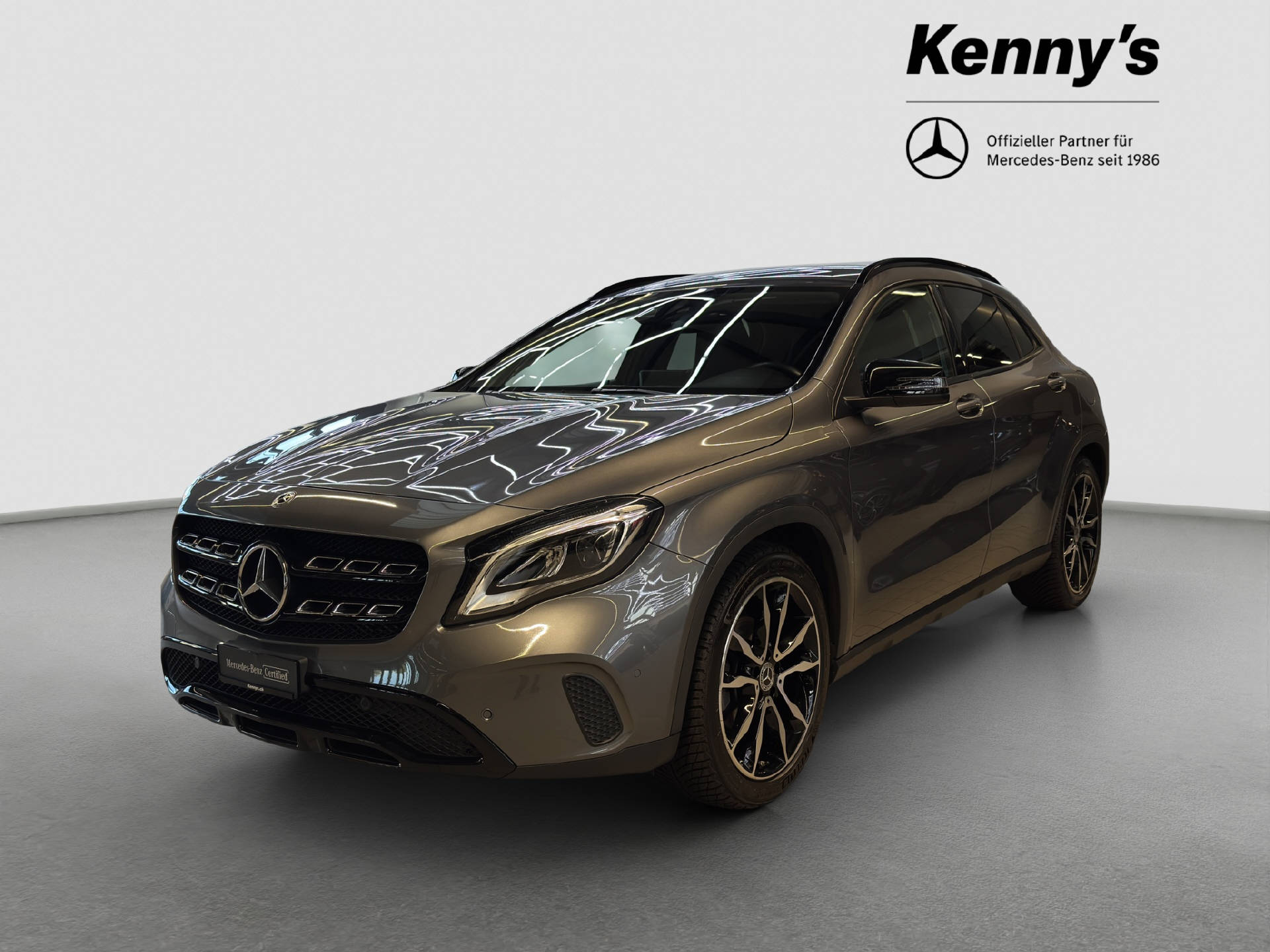 MERCEDES-BENZ GLA 200 Urban-image-0