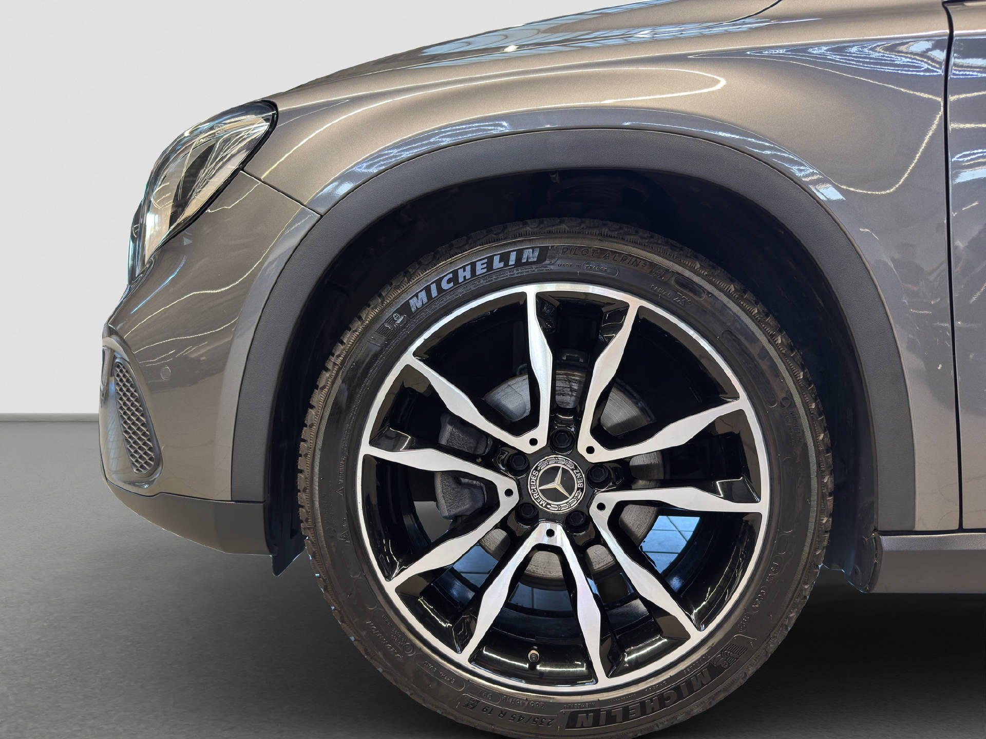 MERCEDES-BENZ GLA 200 Urban-image-5