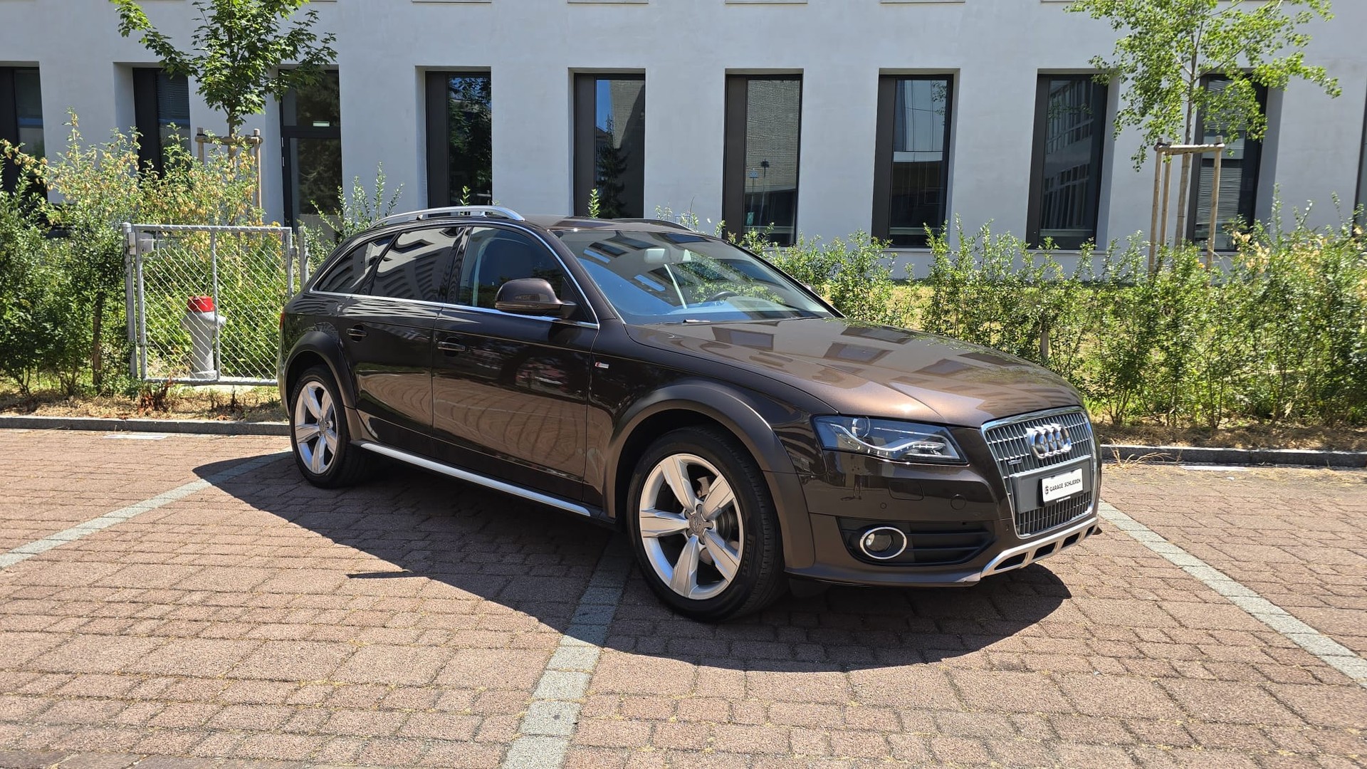 AUDI A4 allroad 2.0 TDI quattro Frisch Ab MFK| Service gepflegt| **Top Ausstattung**| Anhängerkupplung| ELK Kofferraum| NAVI-image-1