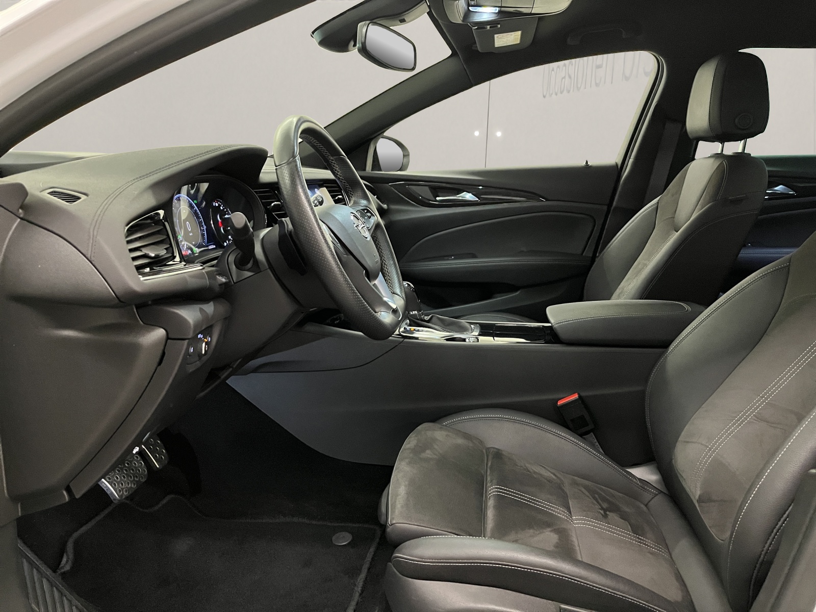 OPEL Insignia Sports Tourer 2.0 D Ultimate-image-6