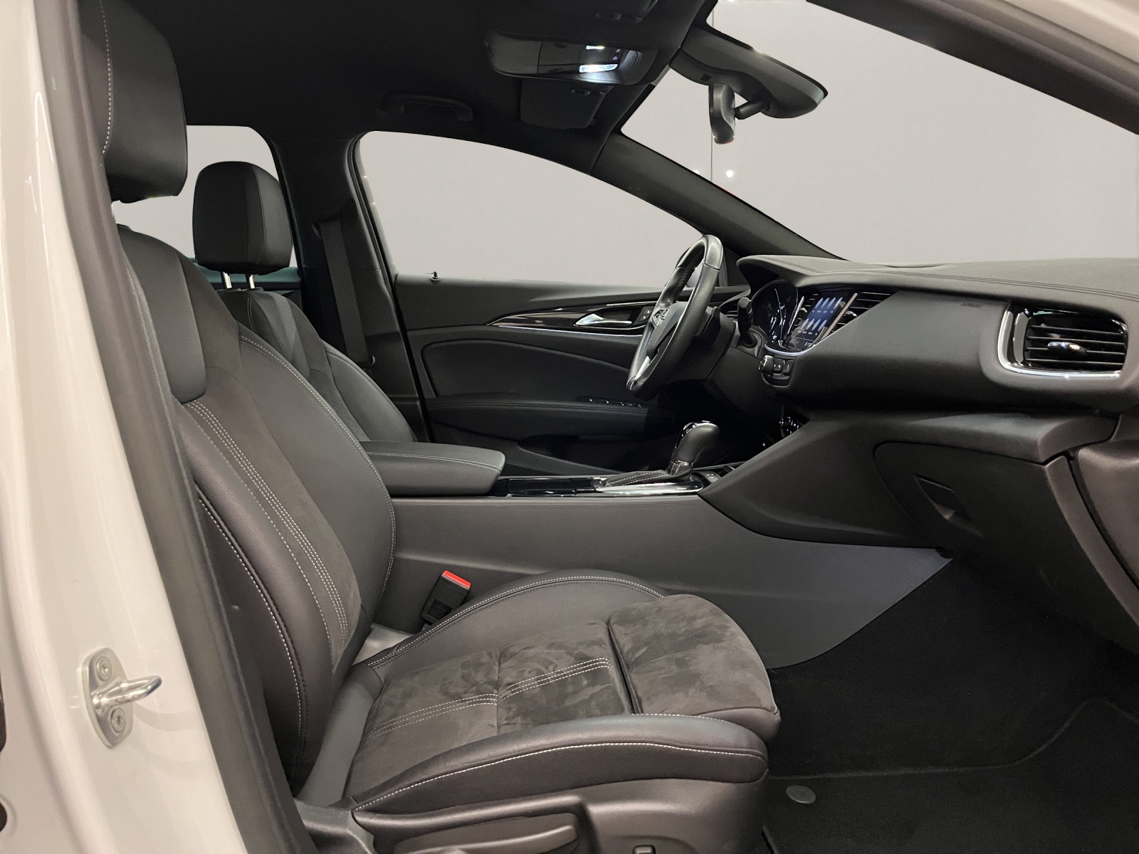 OPEL Insignia Sports Tourer 2.0 D Ultimate-image-10