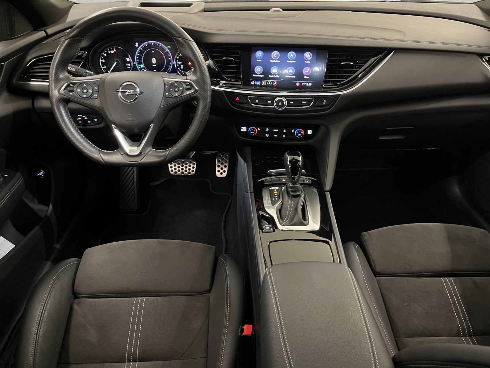 OPEL Insignia Sports Tourer 2.0 D Ultimate-image-7
