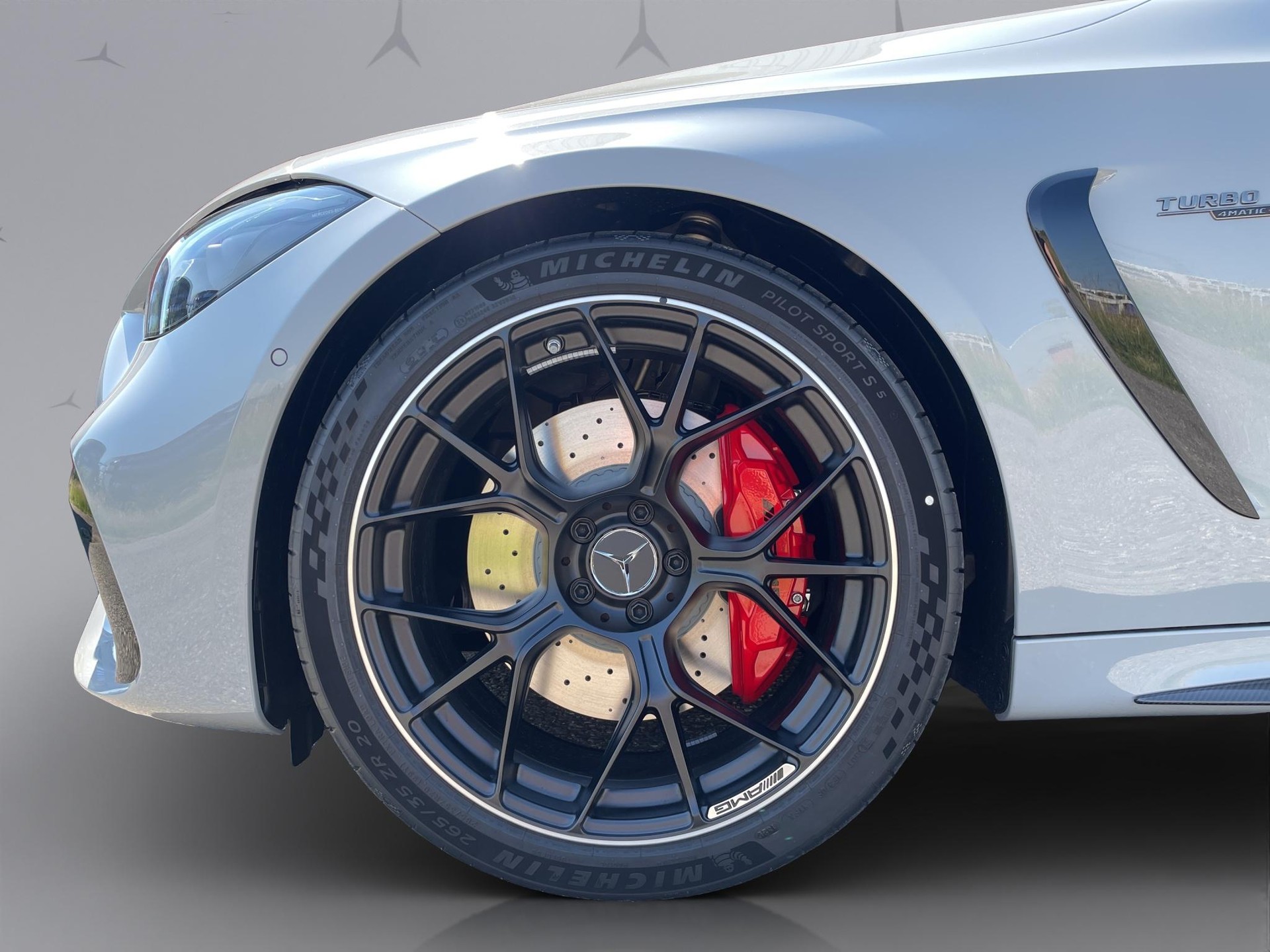 MERCEDES-BENZ CLE 53 AMG 4matic+ Cabriolet-image-3