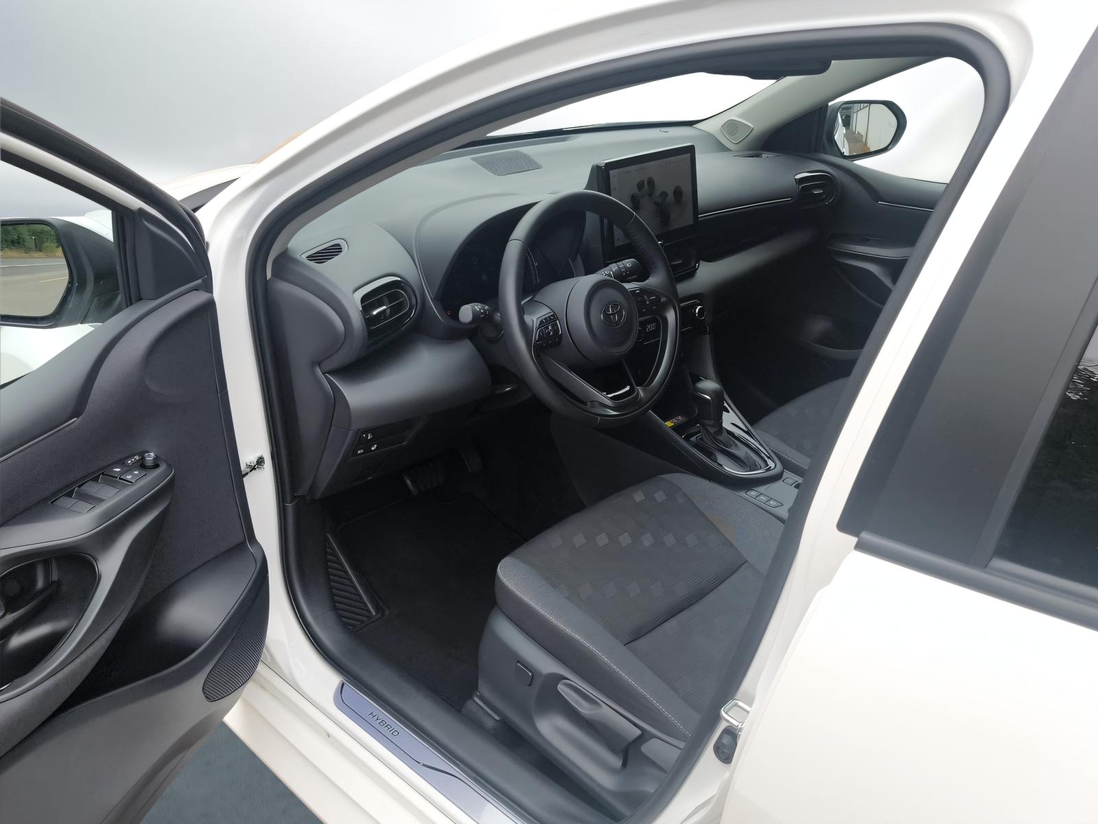 TOYOTA Yaris 1.5 VVT-i HSD Trend-image-10