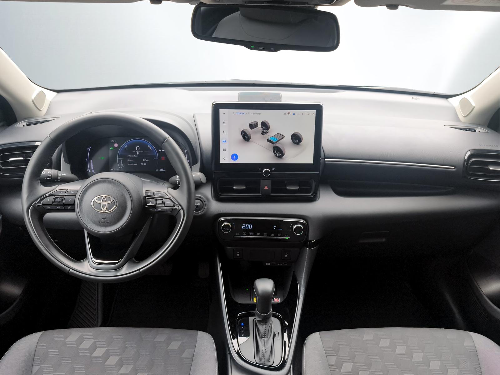TOYOTA Yaris 1.5 VVT-i HSD Trend-image-2