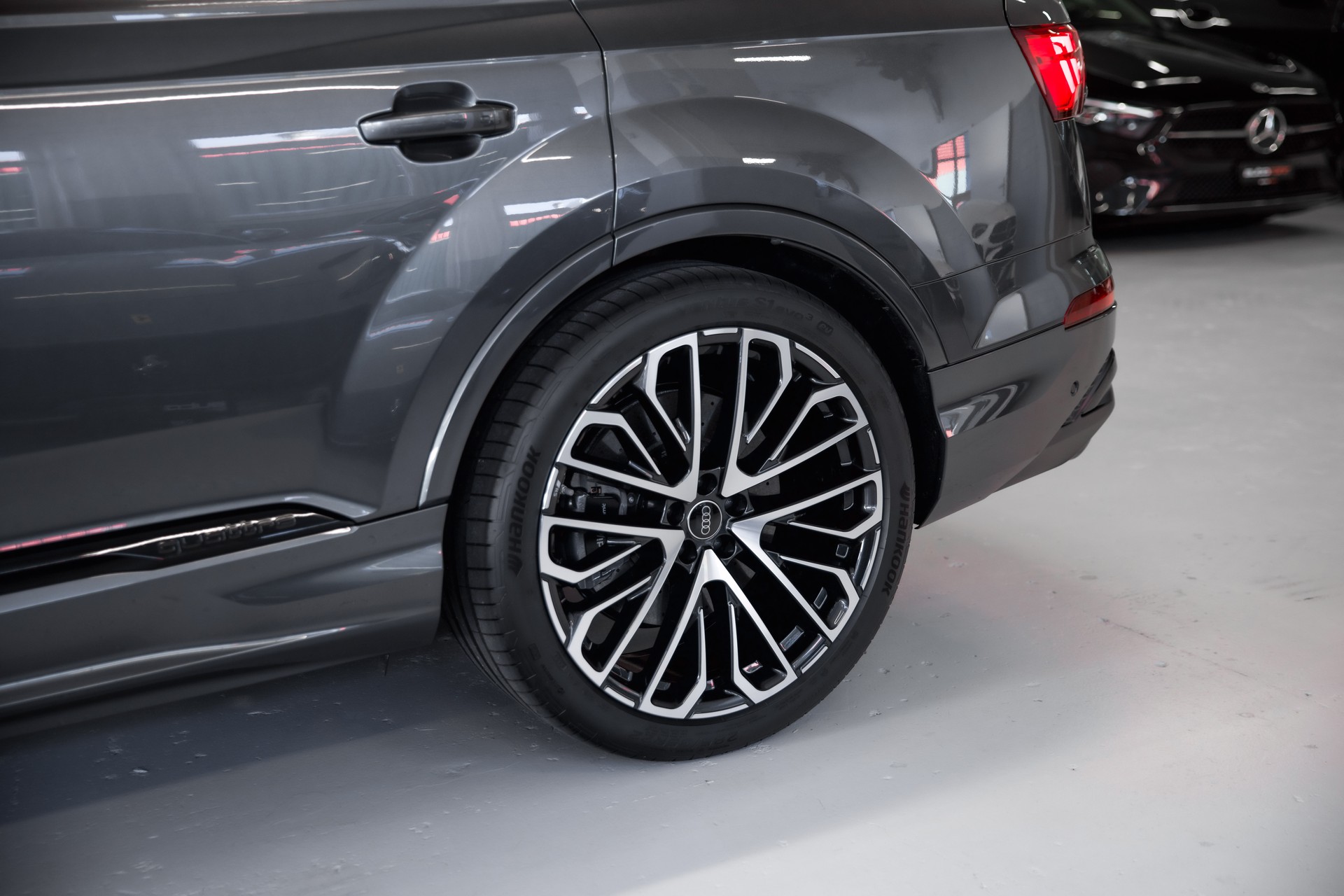 AUDI SQ7 TFSI quattro tiptronic *Keramik*B&O Advanced*7-Plätzer*-image-16