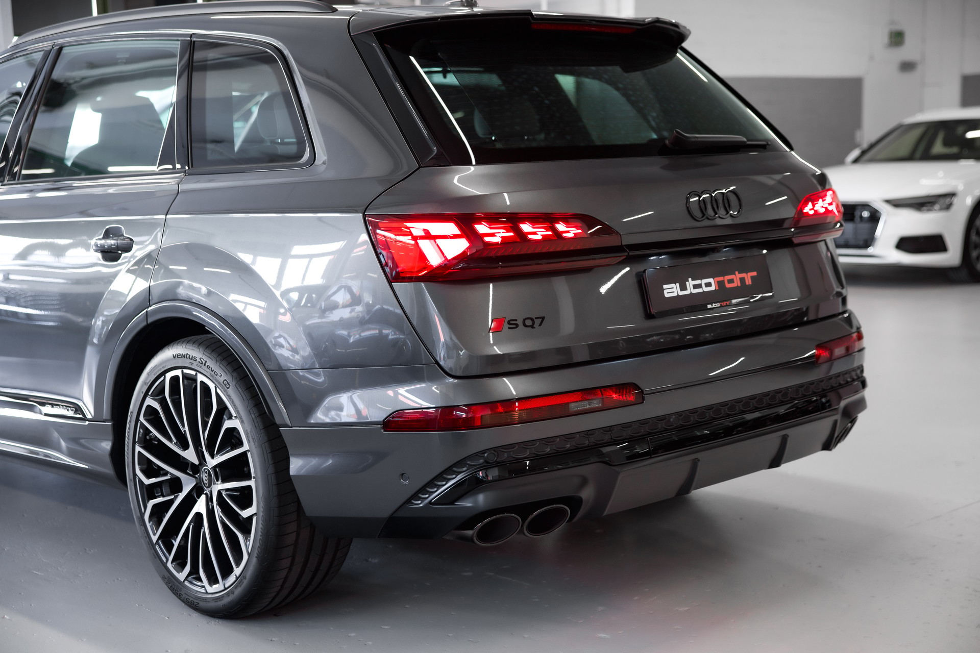 AUDI SQ7 TFSI quattro tiptronic *Keramik*B&O Advanced*7-Plätzer*-image-13