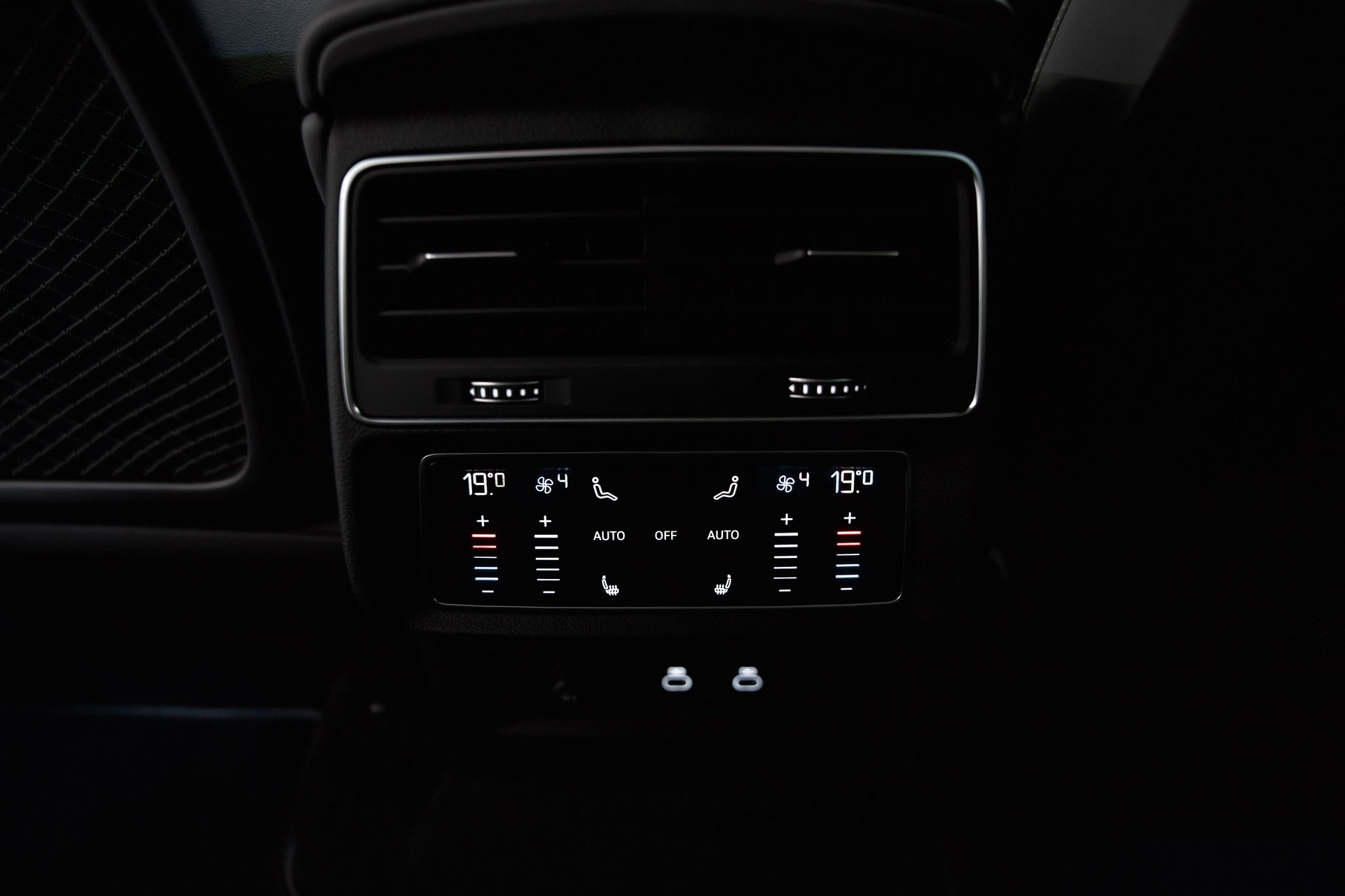 AUDI SQ7 TFSI quattro tiptronic *Keramik*B&O Advanced*7-Plätzer*-image-26