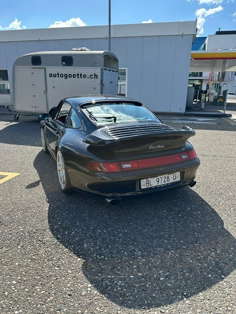 PORSCHE 911 Turbo-showroom-element-2