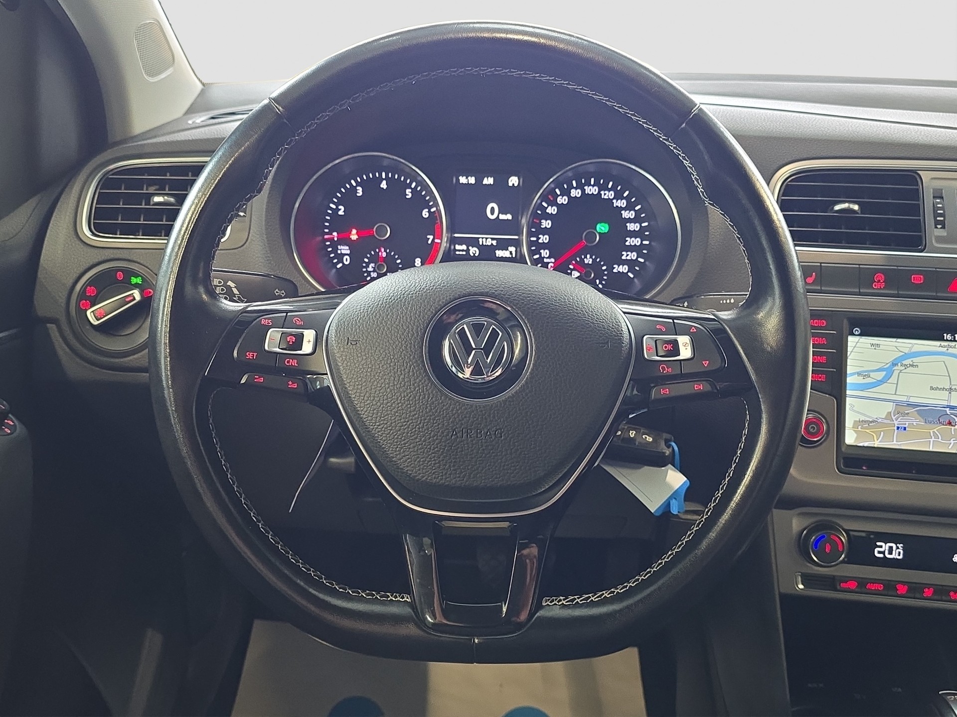 VW Polo 1.2 TSI BMT Lounge DSG-image-12