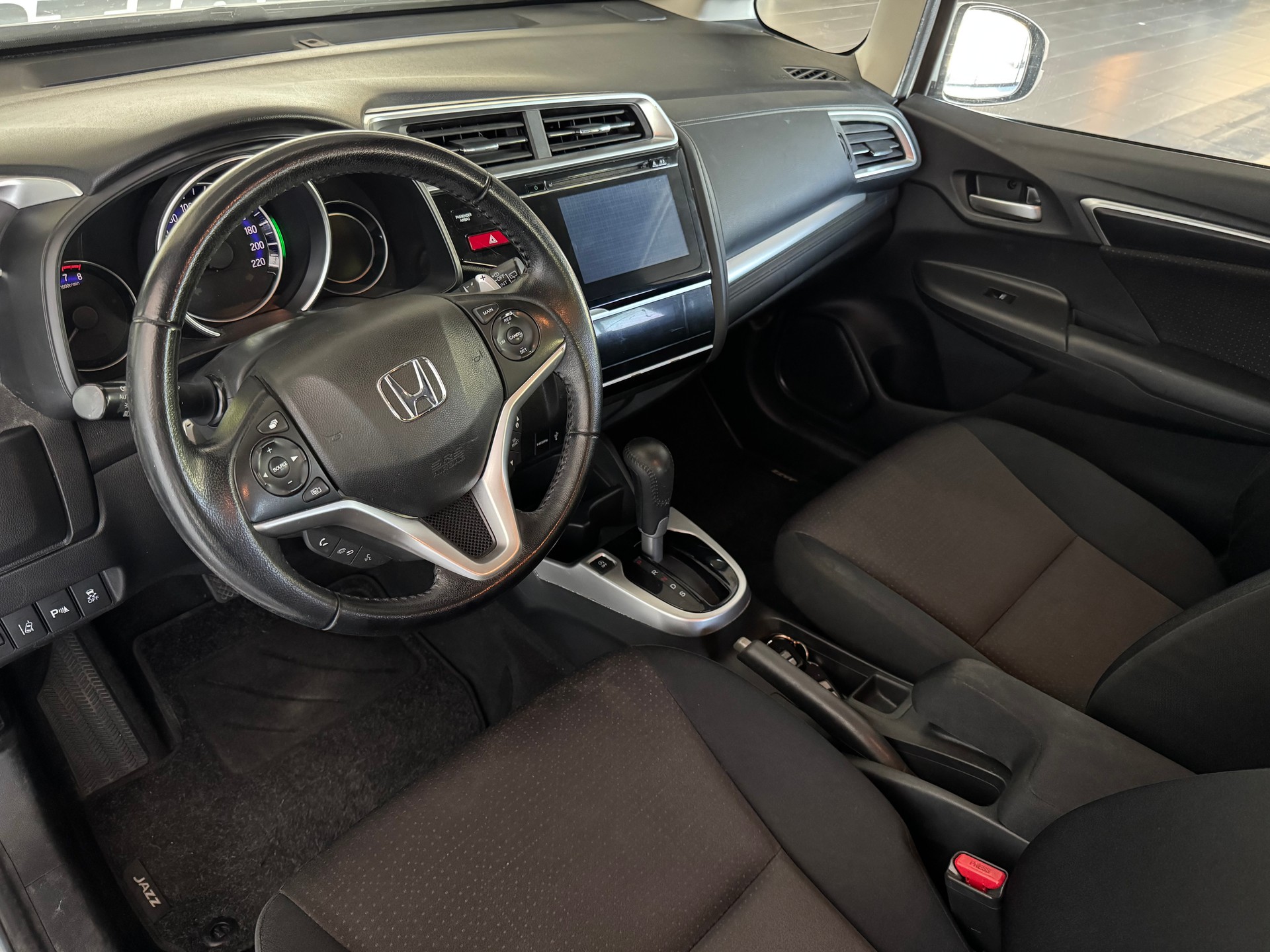 HONDA Jazz 1.3i-VTEC Comfort CVT-image-12