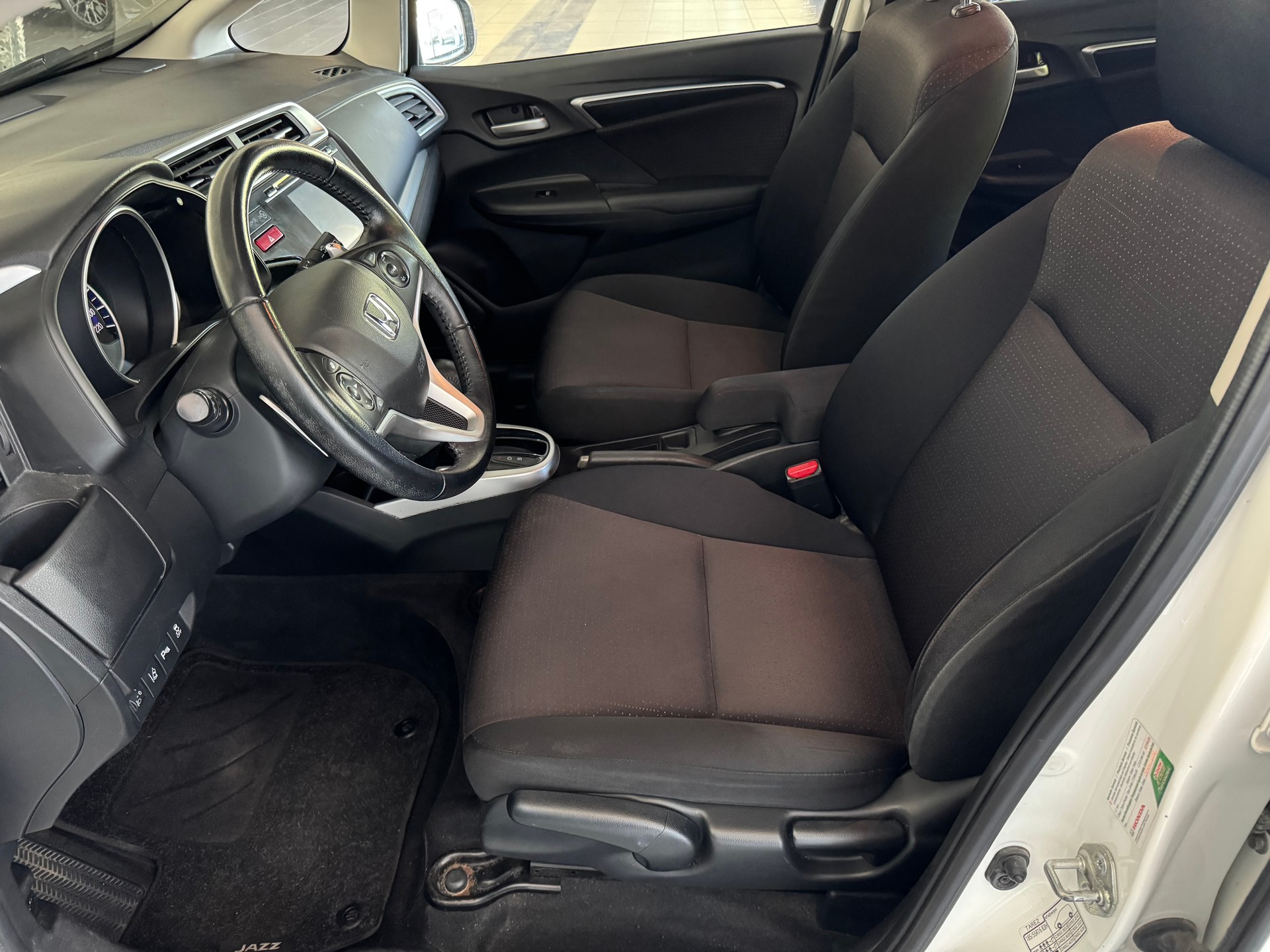HONDA Jazz 1.3i-VTEC Comfort CVT-image-11