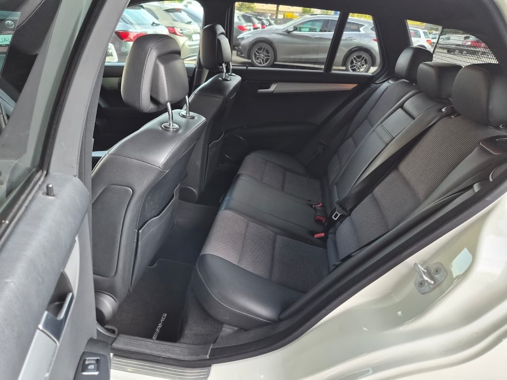 MERCEDES-BENZ C 250 CDI Avantgarde 4Matic 7G-Tronic AMG-image-8