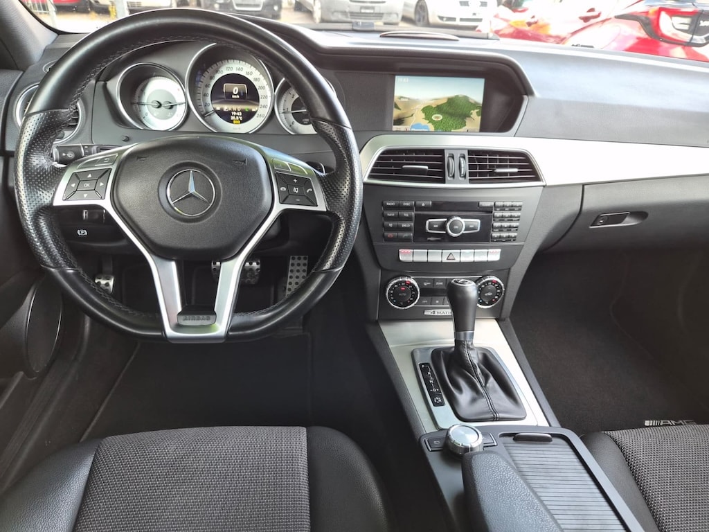 MERCEDES-BENZ C 250 CDI Avantgarde 4Matic 7G-Tronic AMG-image-13