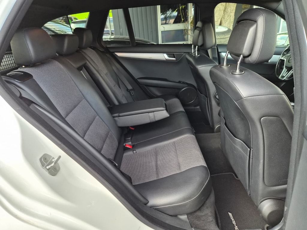 MERCEDES-BENZ C 250 CDI Avantgarde 4Matic 7G-Tronic AMG-image-9