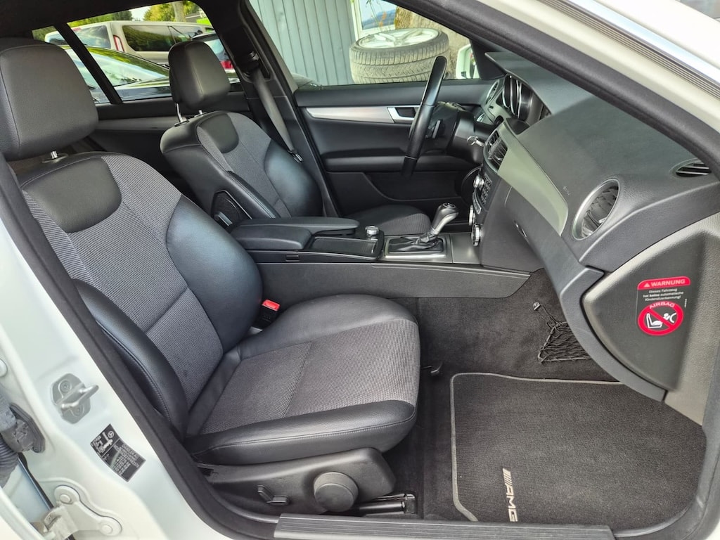 MERCEDES-BENZ C 250 CDI Avantgarde 4Matic 7G-Tronic AMG-image-11