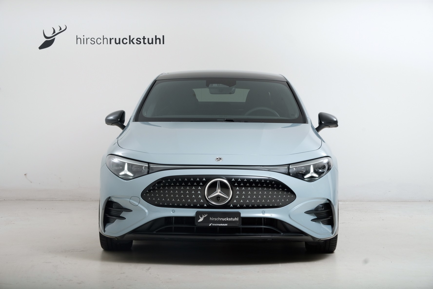 MERCEDES-BENZ CLA 350 4 Matic 85 kWh EQ-showroom-element-1