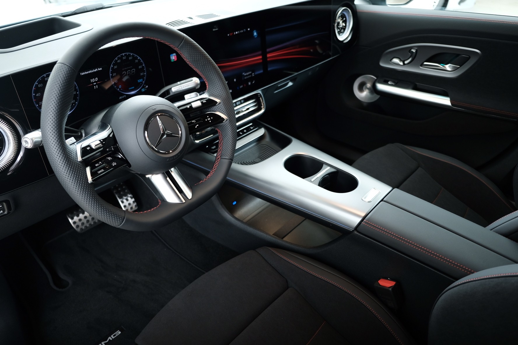 MERCEDES-BENZ CLA 350 4 Matic 85 kWh EQ-image-8