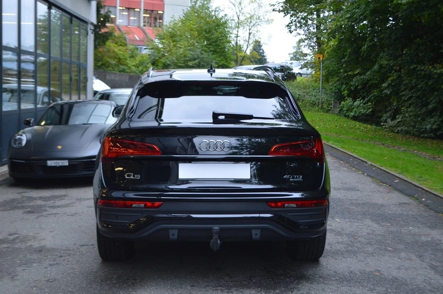 AUDI Q5 Sportback 40 TDI advanced quattro S-tronic I Anhängerkupplung-image-11