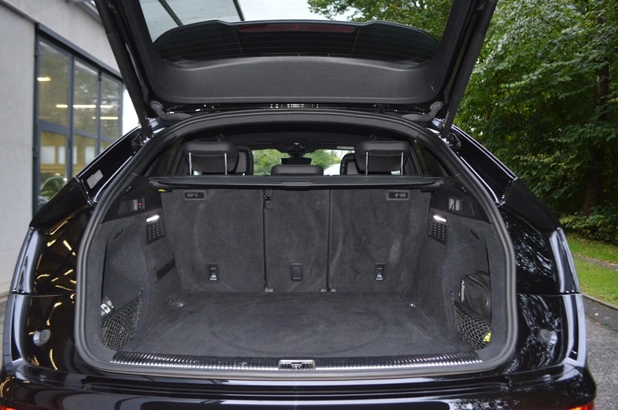AUDI Q5 Sportback 40 TDI advanced quattro S-tronic I Anhängerkupplung-image-10