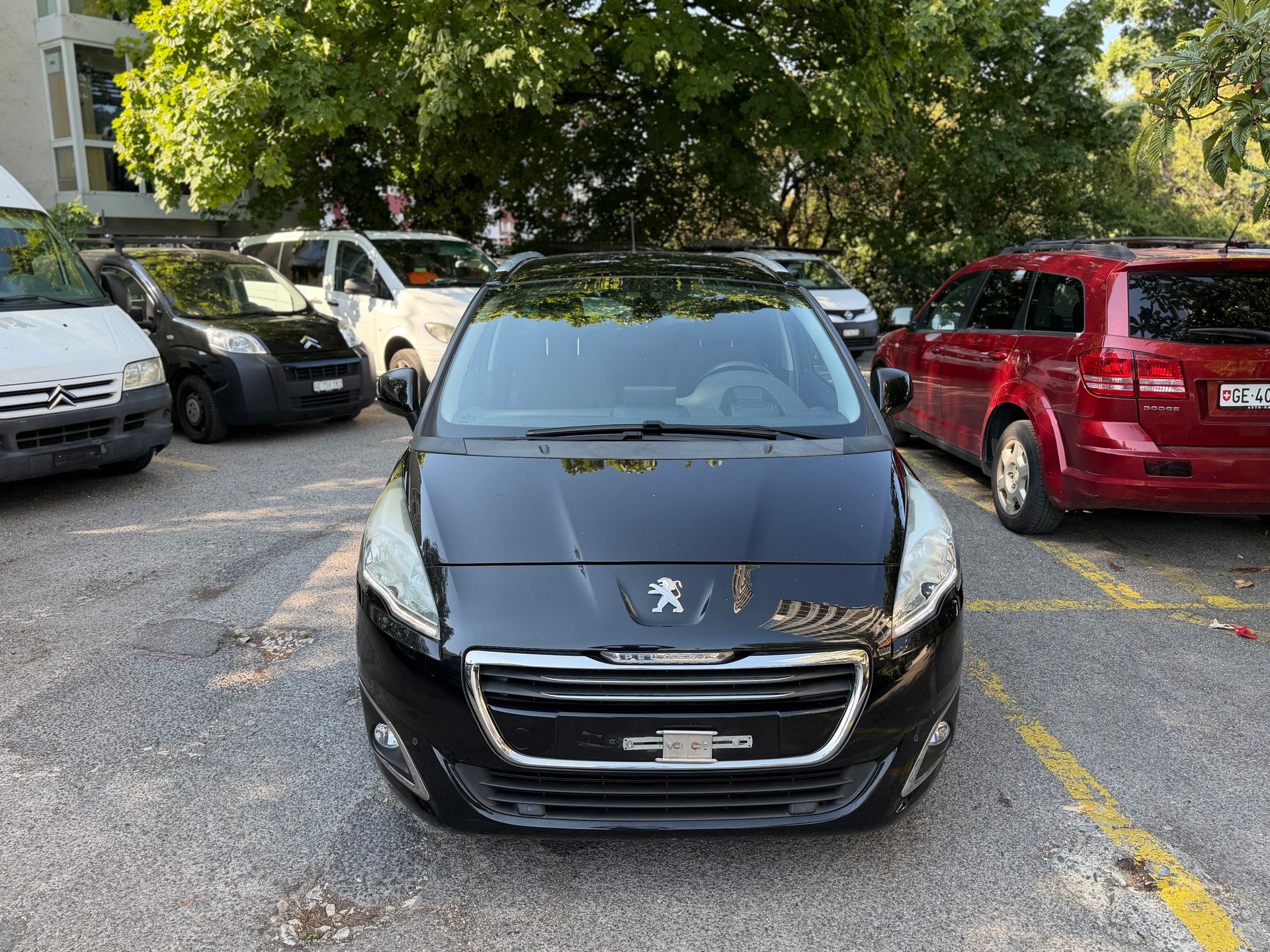 PEUGEOT 5008 1.2 Pure Tech Sensation