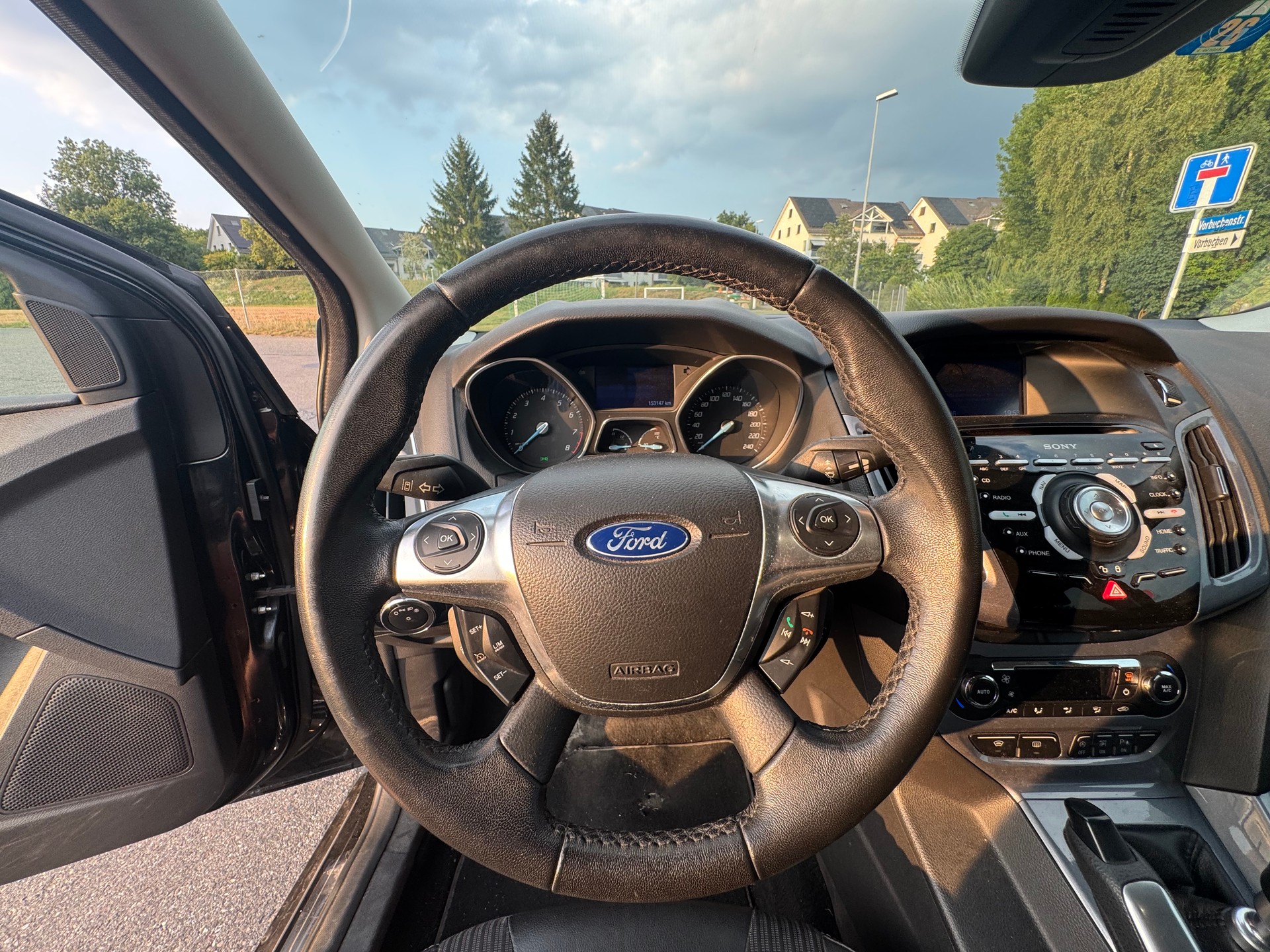 FORD Focus 1.6 SCTi Titanium-image-12