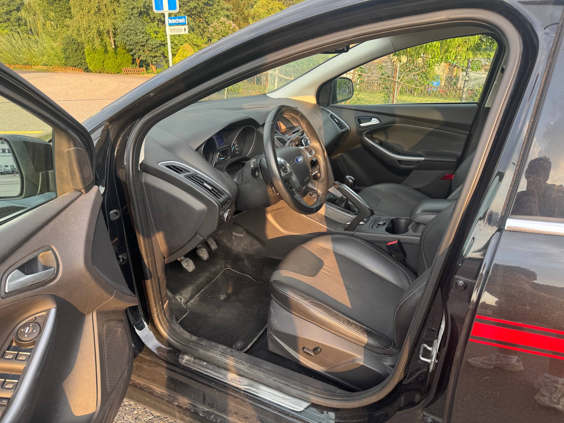 FORD Focus 1.6 SCTi Titanium-image-14