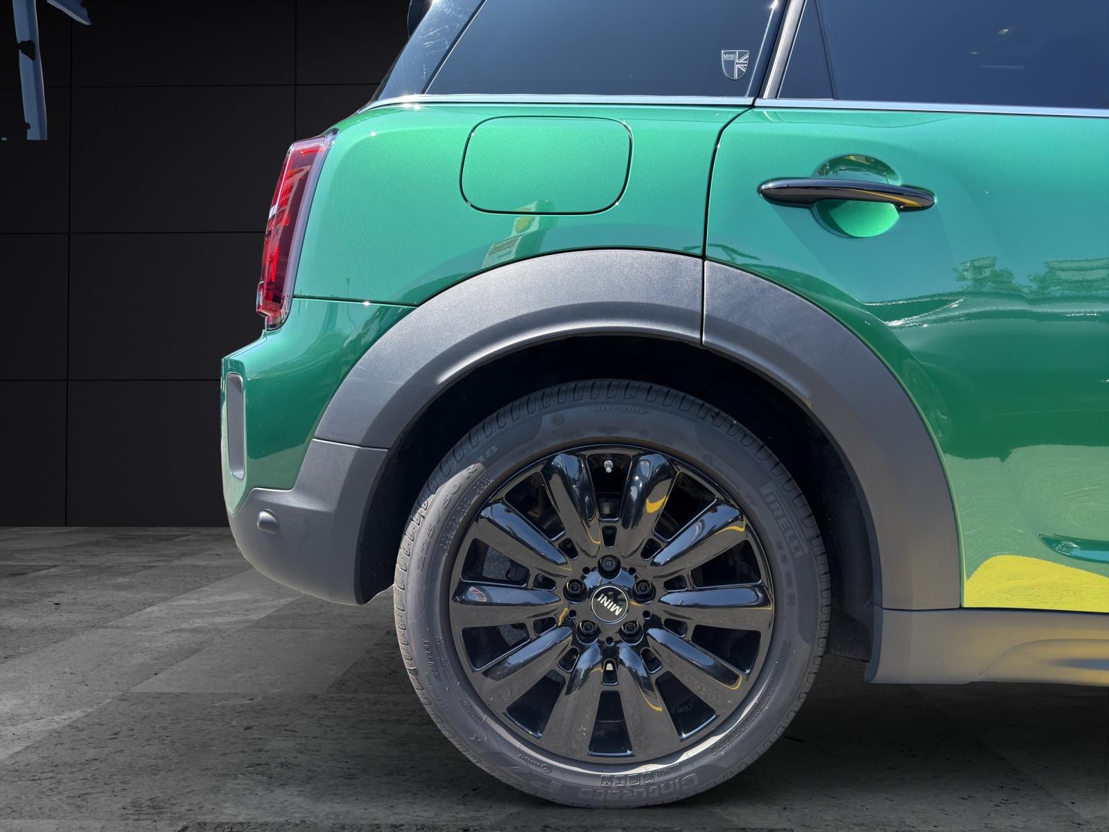 MINI Countryman F60 2.0i Cooper S ALL4-image-19