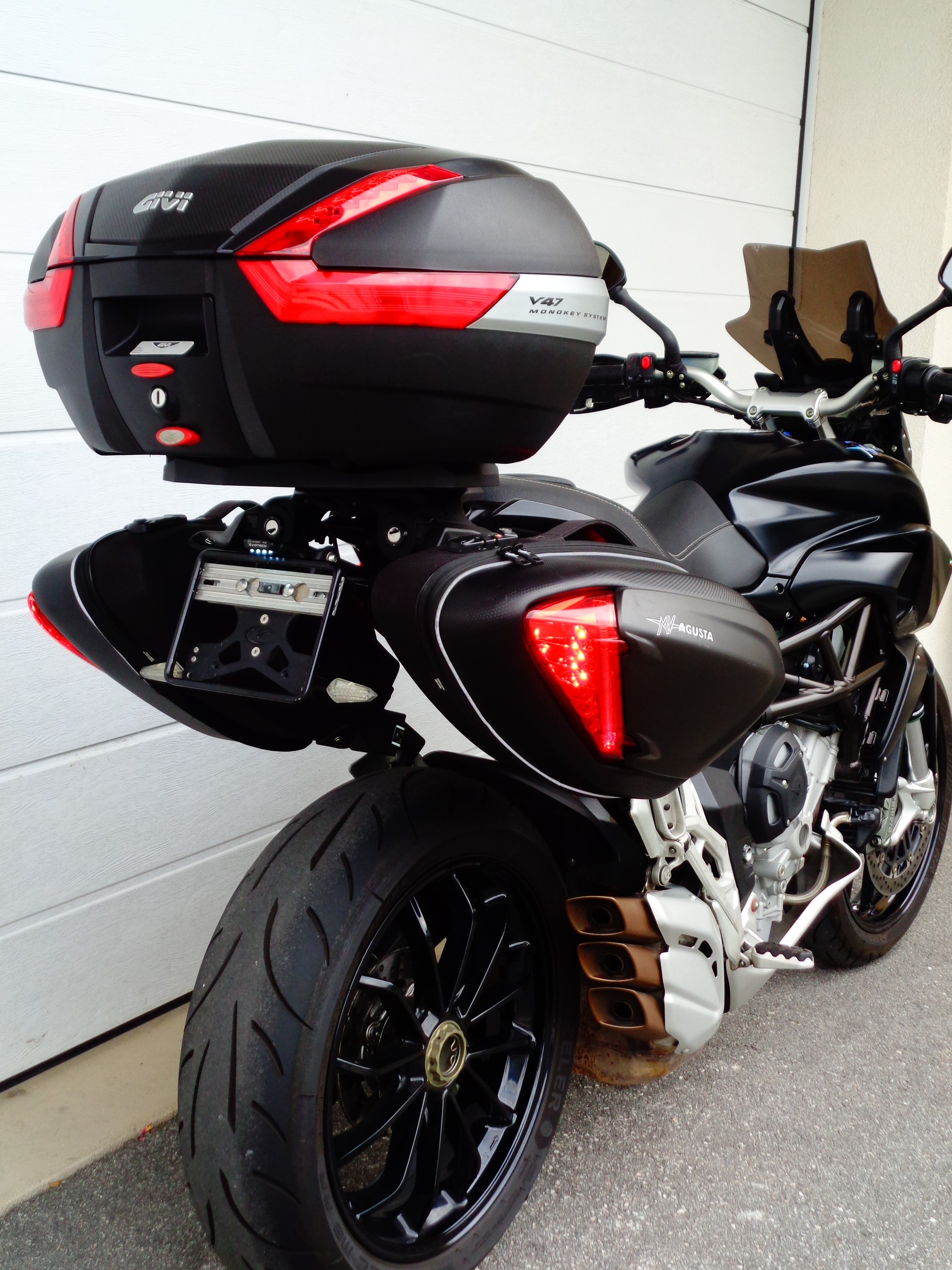 MV AGUSTA Stradale 800 EAS ABS-image-5