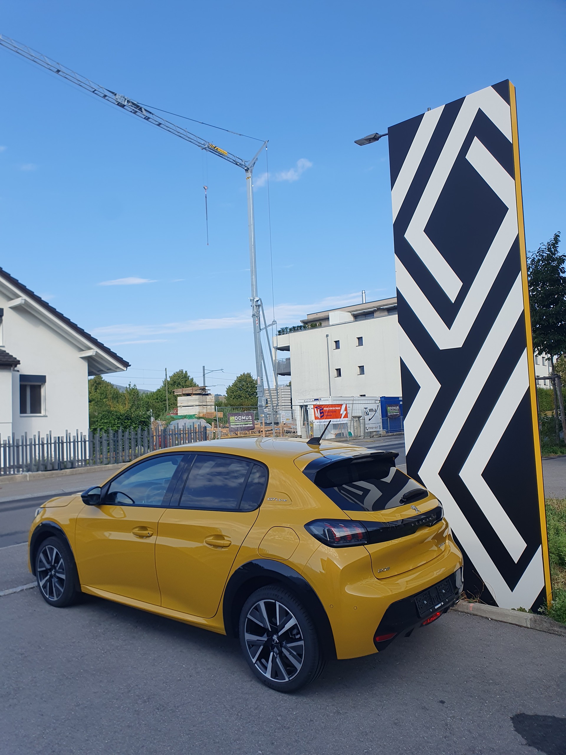 PEUGEOT 208 1.2 PureTech GT Line EAT8-image-3
