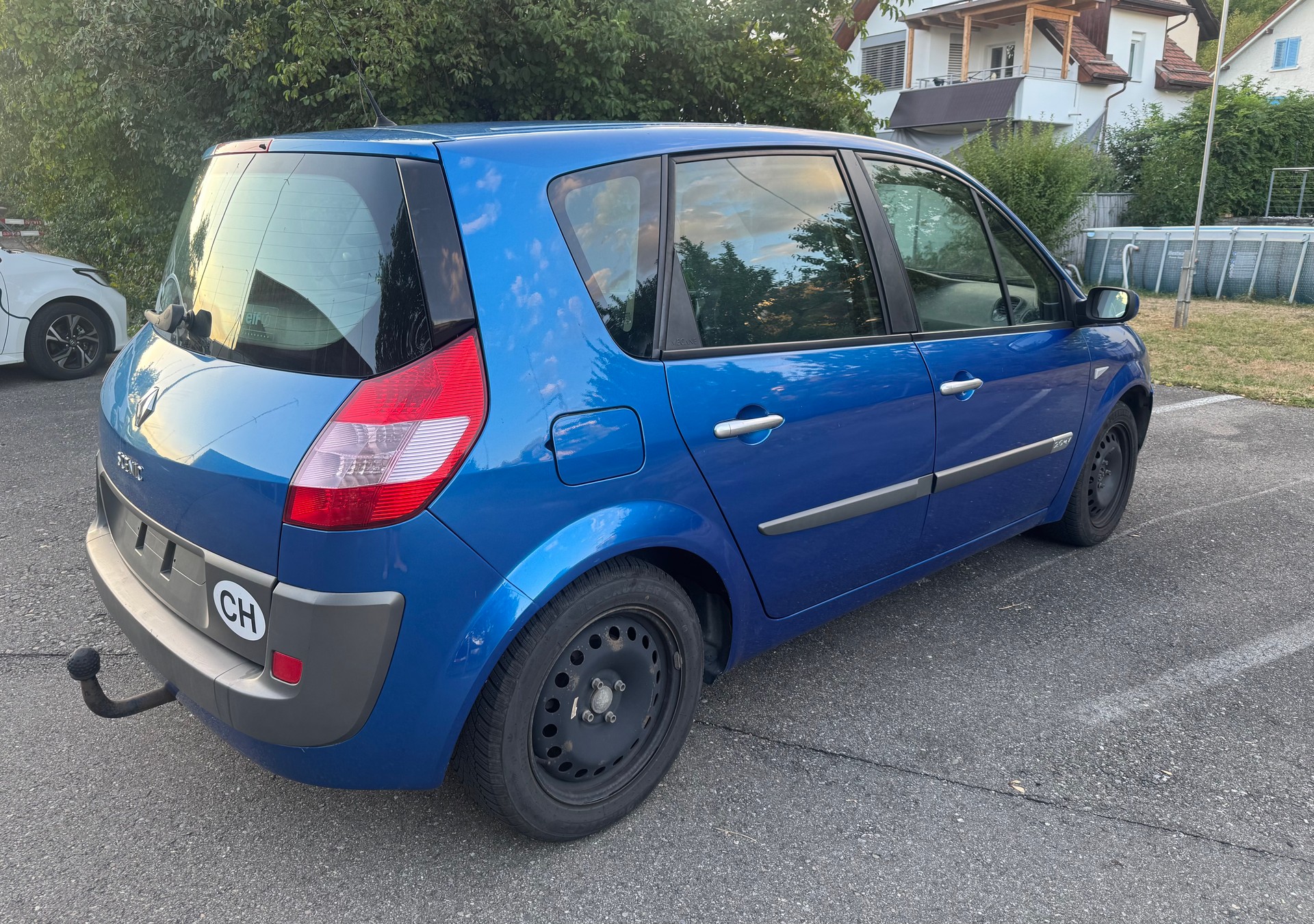RENAULT Scénic 2.0 16V Dynamique-image-3