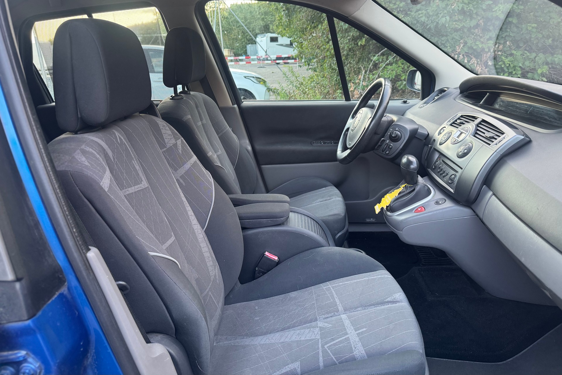 RENAULT Scénic 2.0 16V Dynamique-image-9