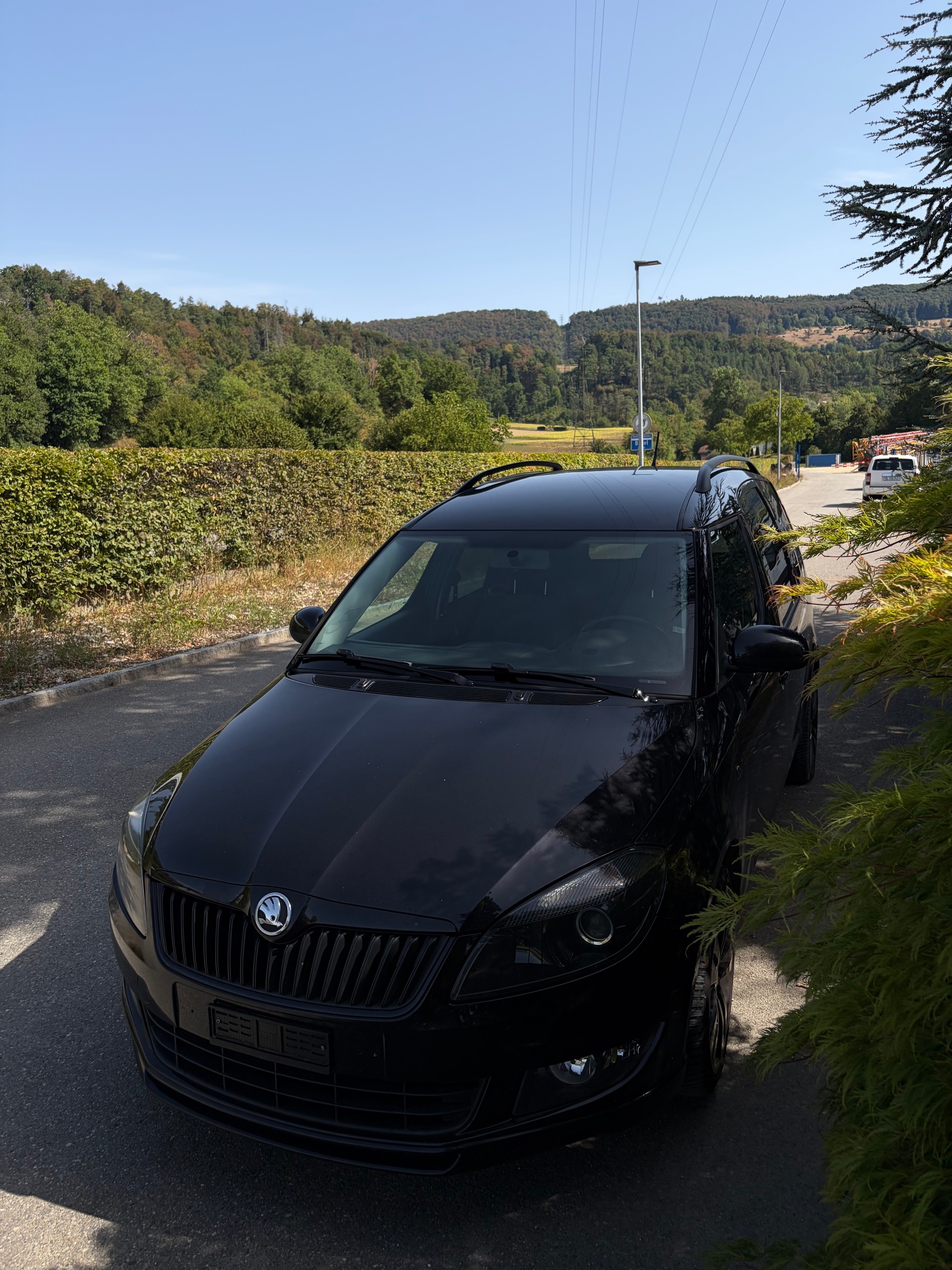 SKODA Roomster 1.6 TDI Elegance-image-0