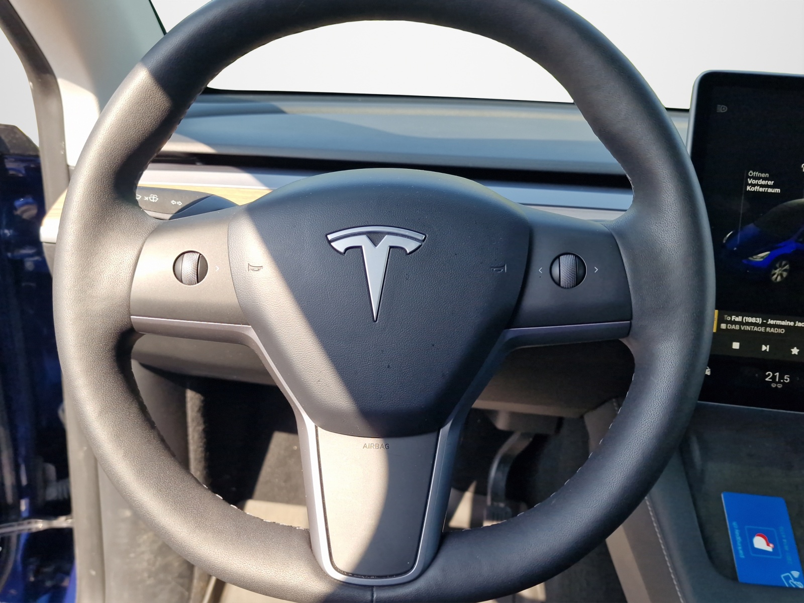 TESLA Model Y Long Range-image-8