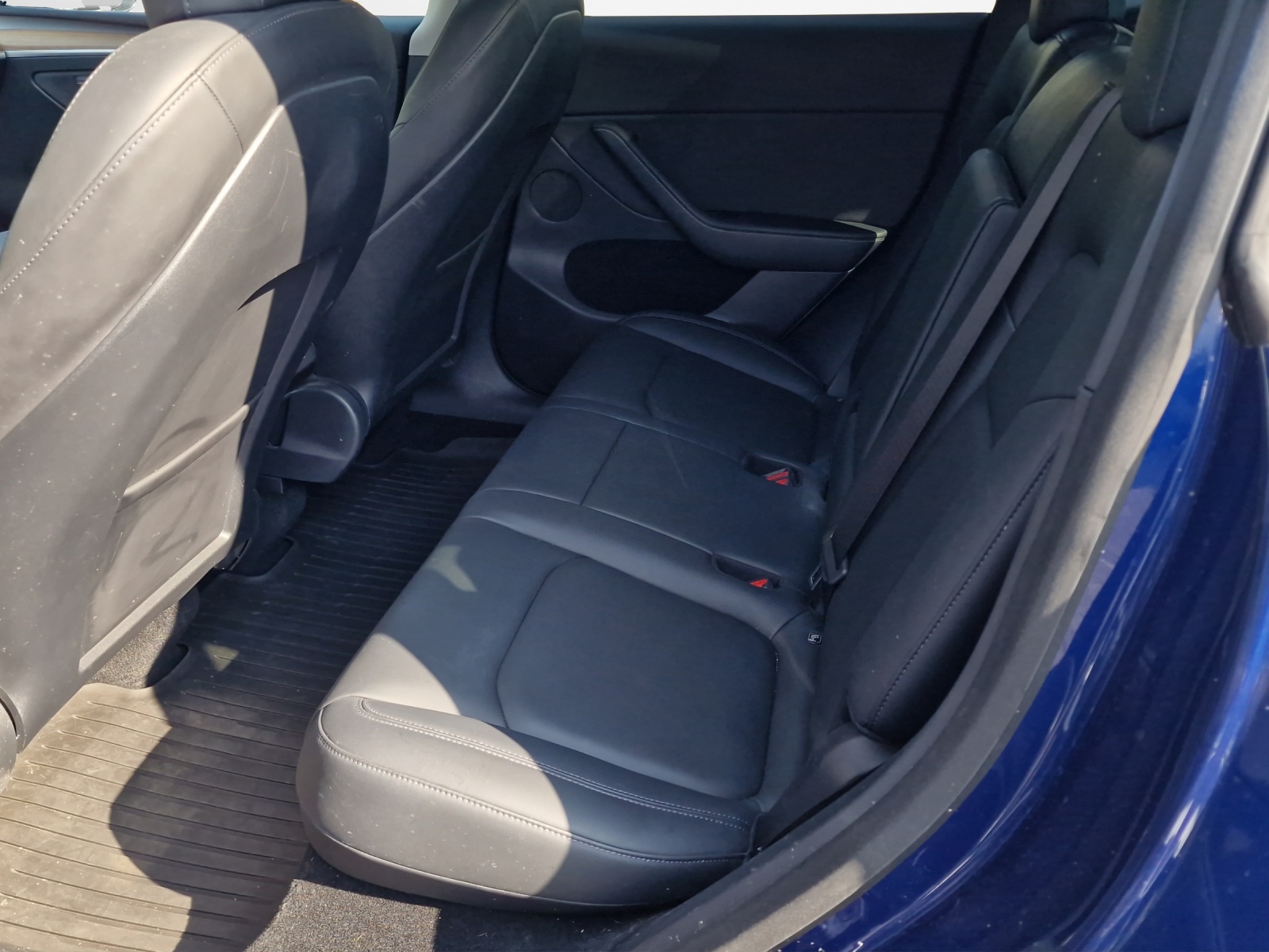 TESLA Model Y Long Range-image-10