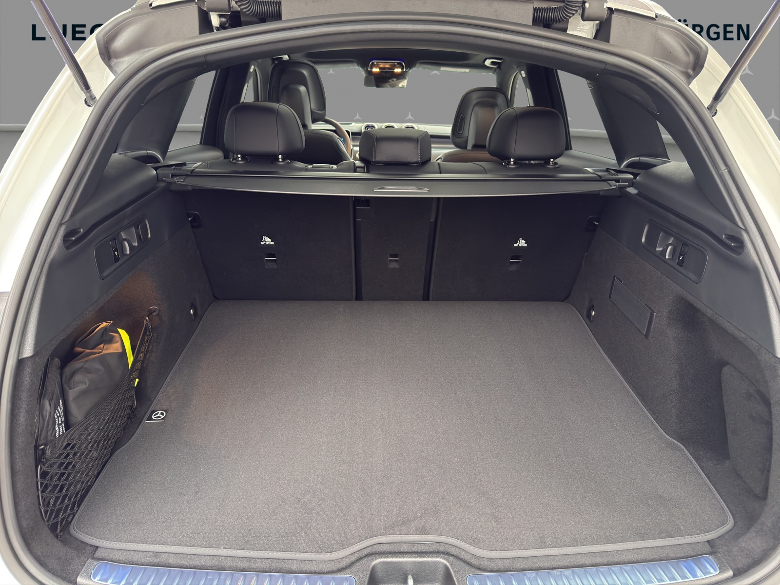 MERCEDES-BENZ GLC 220 d 4Matic 9G-Tronic-image-12