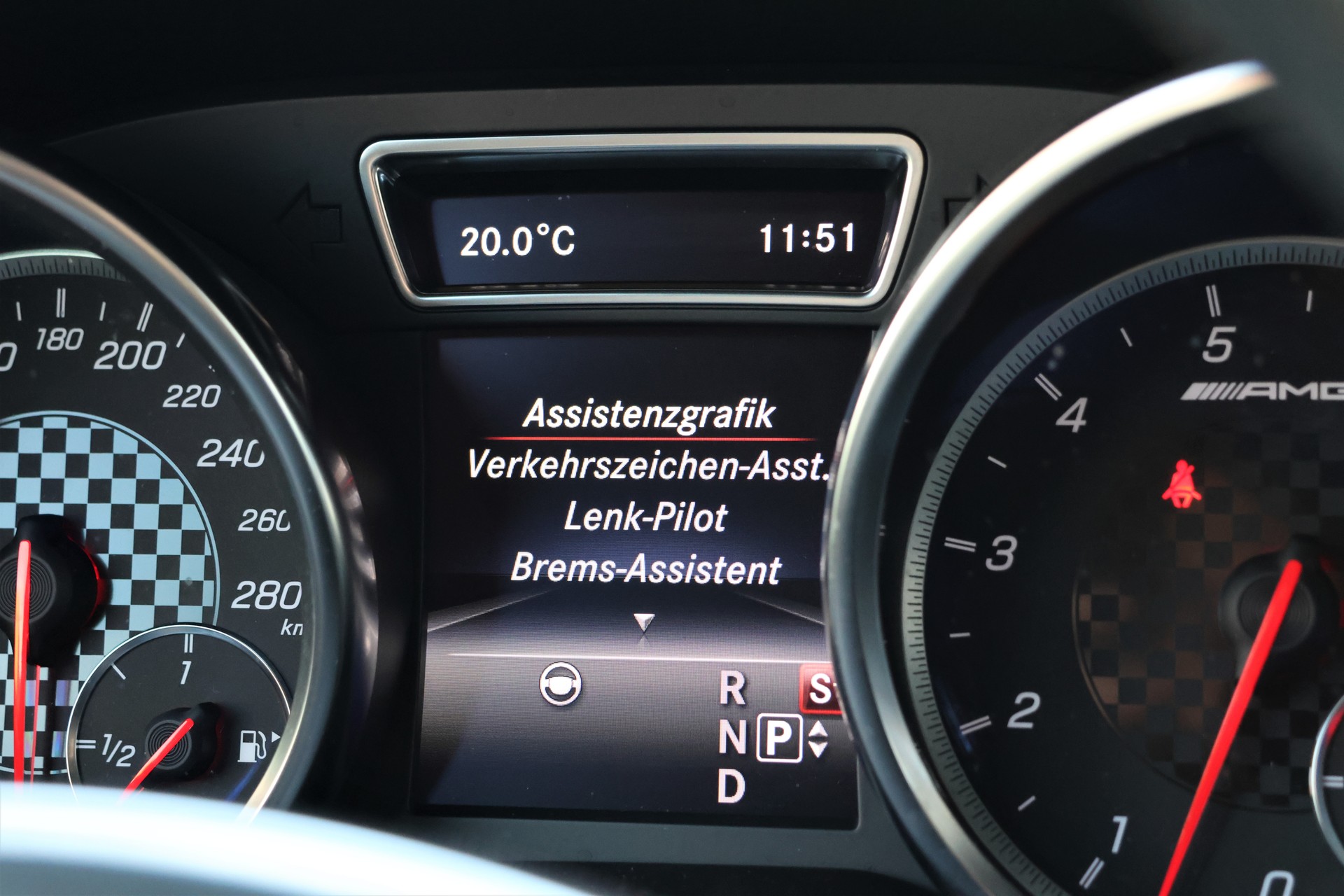 MERCEDES-BENZ GLE 43 AMG Executive 4Matic 9G-Tronic (CH) 3.5T AHK-image-27