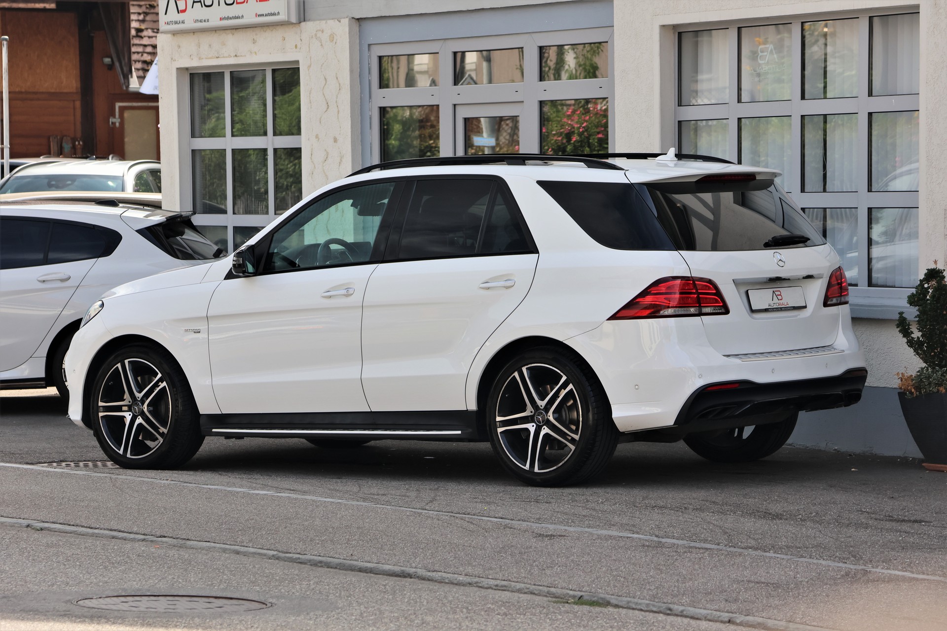 MERCEDES-BENZ GLE 43 AMG Executive 4Matic 9G-Tronic (CH) 3.5T AHK-image-4