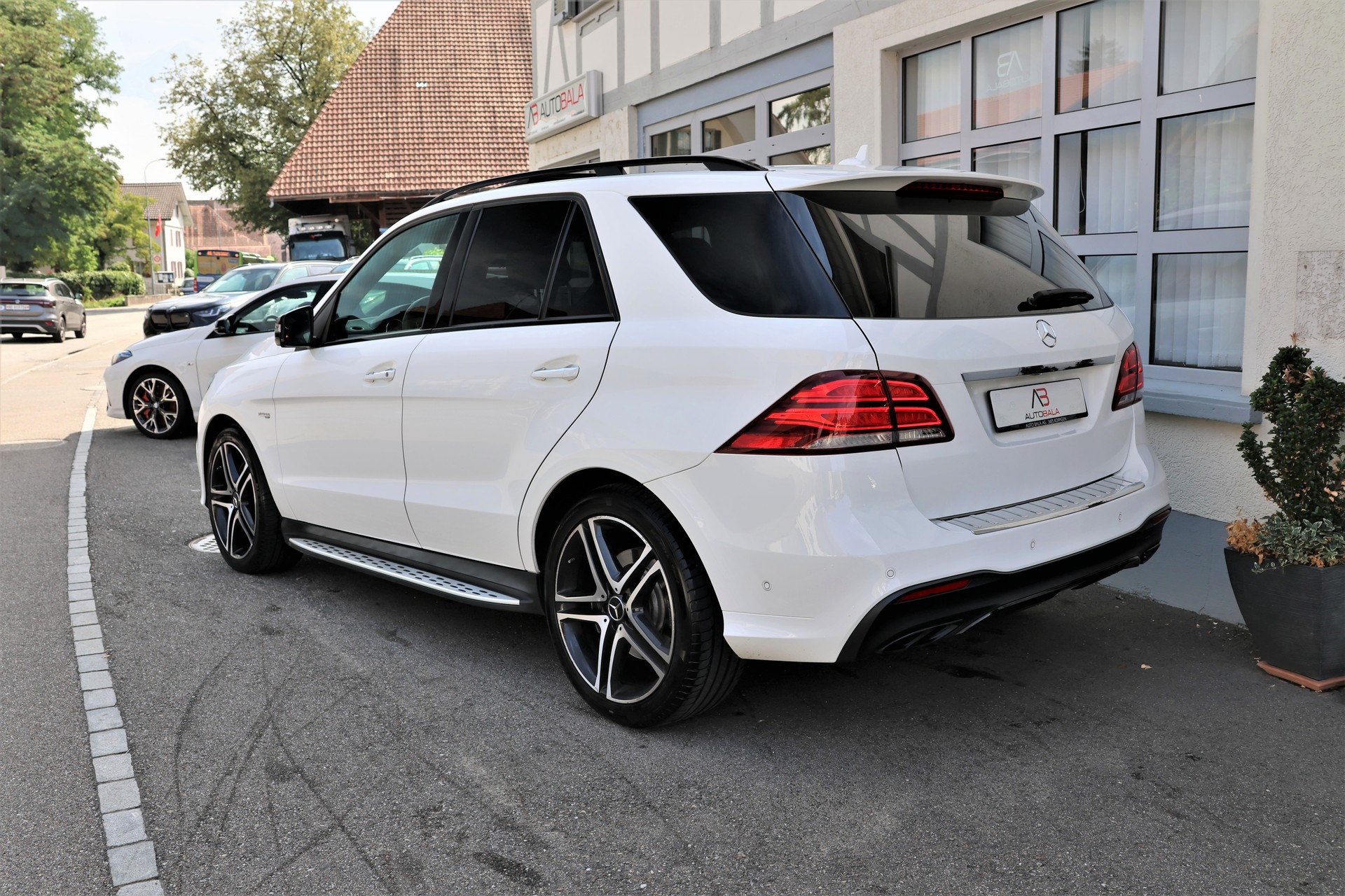 MERCEDES-BENZ GLE 43 AMG Executive 4Matic 9G-Tronic (CH) 3.5T AHK-image-6