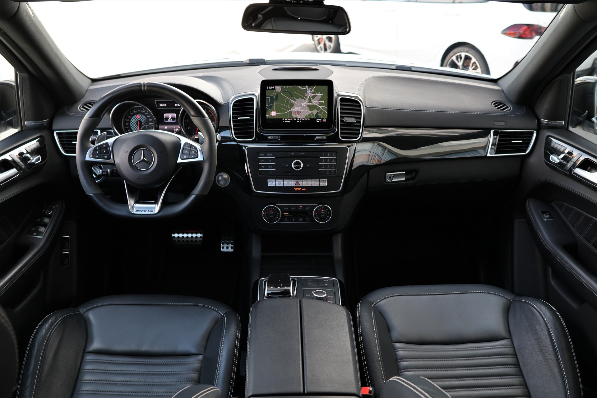 MERCEDES-BENZ GLE 43 AMG Executive 4Matic 9G-Tronic (CH) 3.5T AHK-image-17