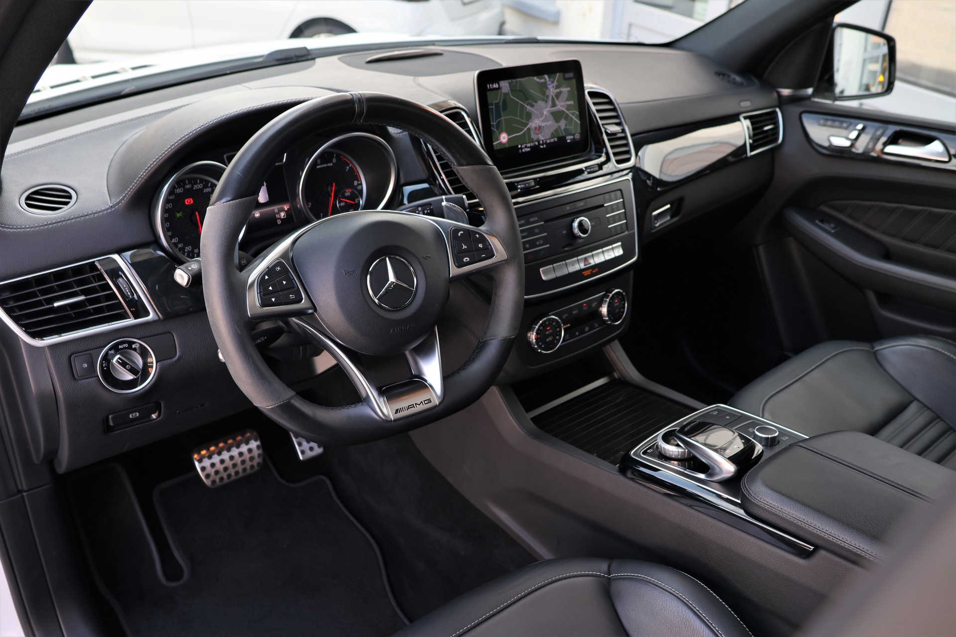 MERCEDES-BENZ GLE 43 AMG Executive 4Matic 9G-Tronic (CH) 3.5T AHK-image-10