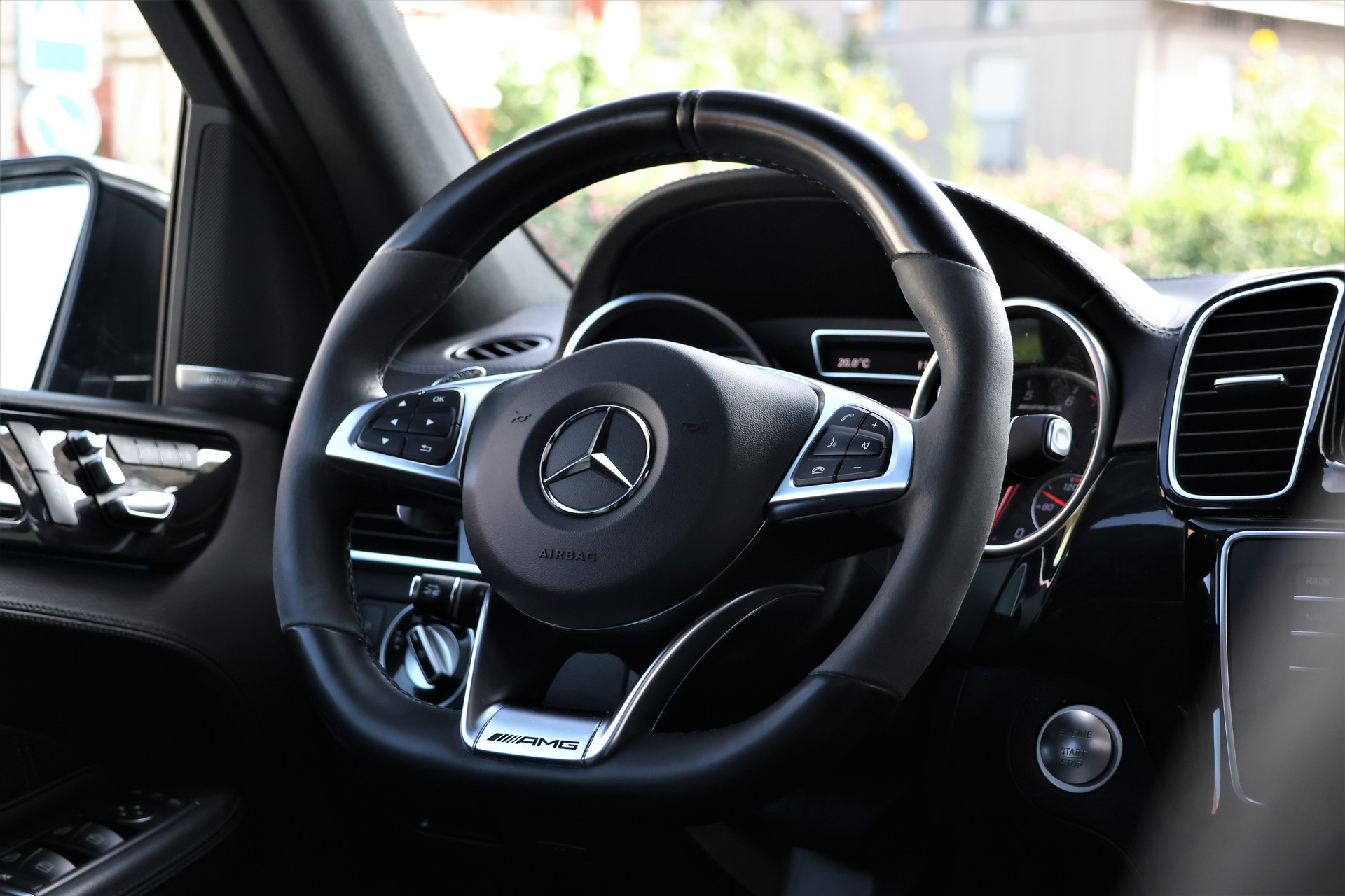MERCEDES-BENZ GLE 43 AMG Executive 4Matic 9G-Tronic (CH) 3.5T AHK-image-16