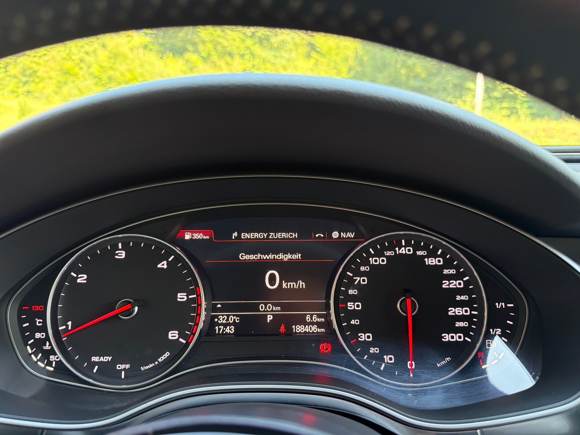 AUDI A6 Avant 3.0 TDI V6 quattro S-tronic-image-16
